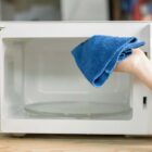 how to clean a microwave